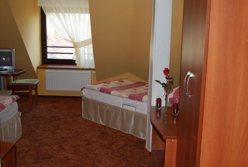 Hotel Anka Słubice Quarto foto